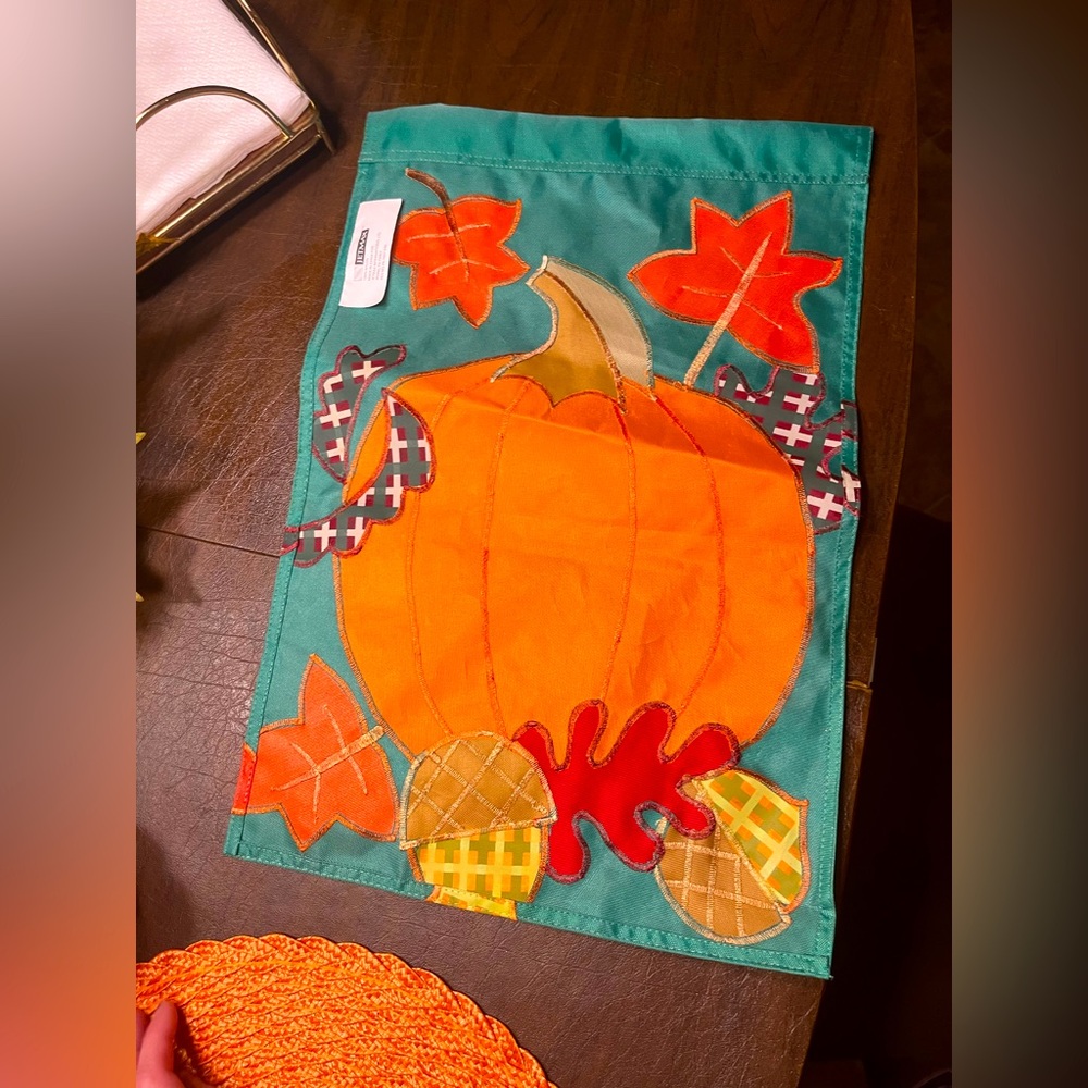 FALL FLAG (SMALL)